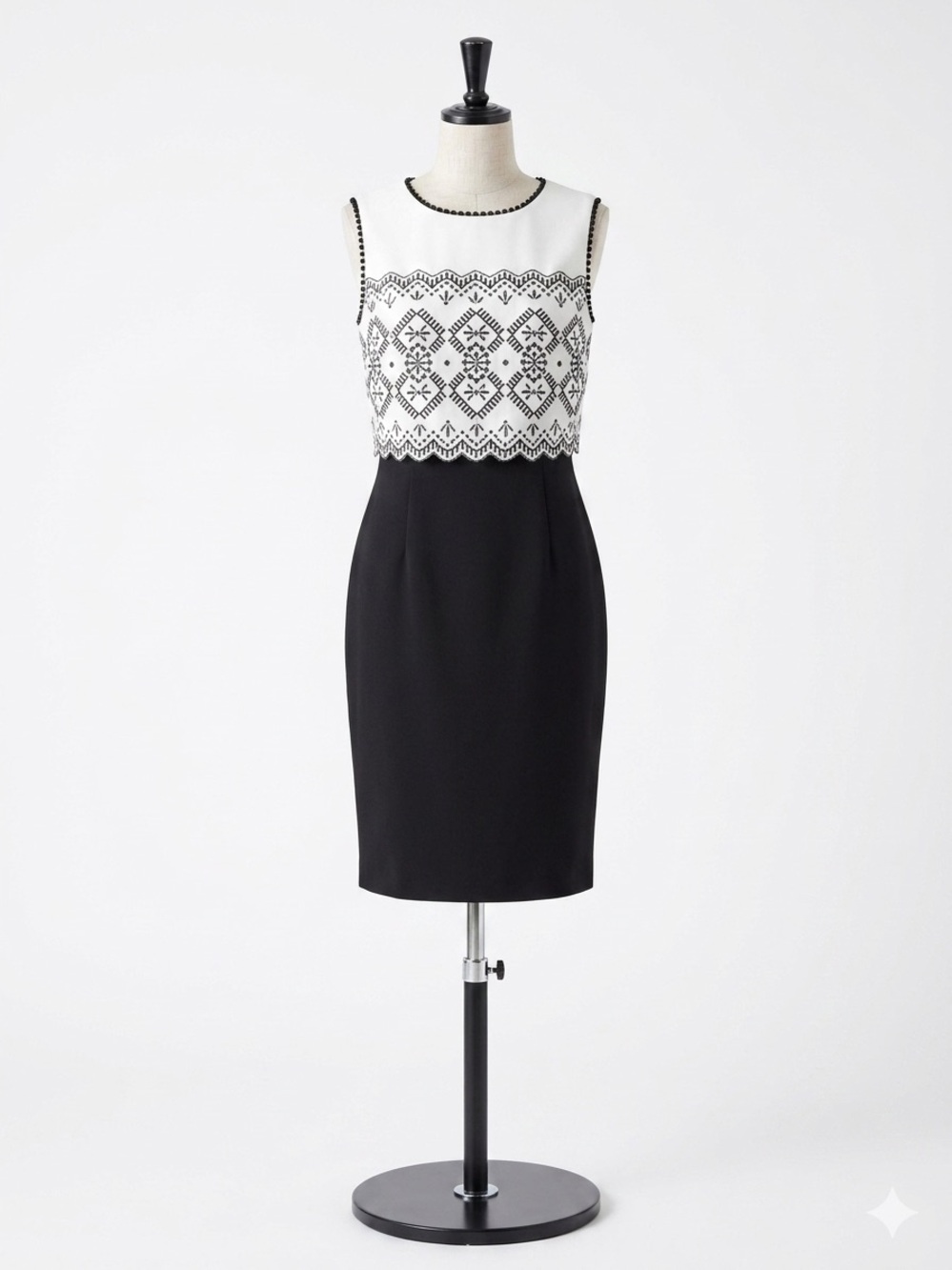 ANTONIO MELANI Black‎ White Sleeveless Midi Sheath Dress with Lace Bodice Size 2